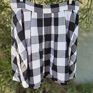 Torrid Black and White Checkered Mini Skirt